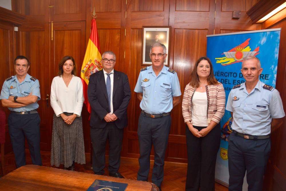 Firma del PGA con PLOCAN