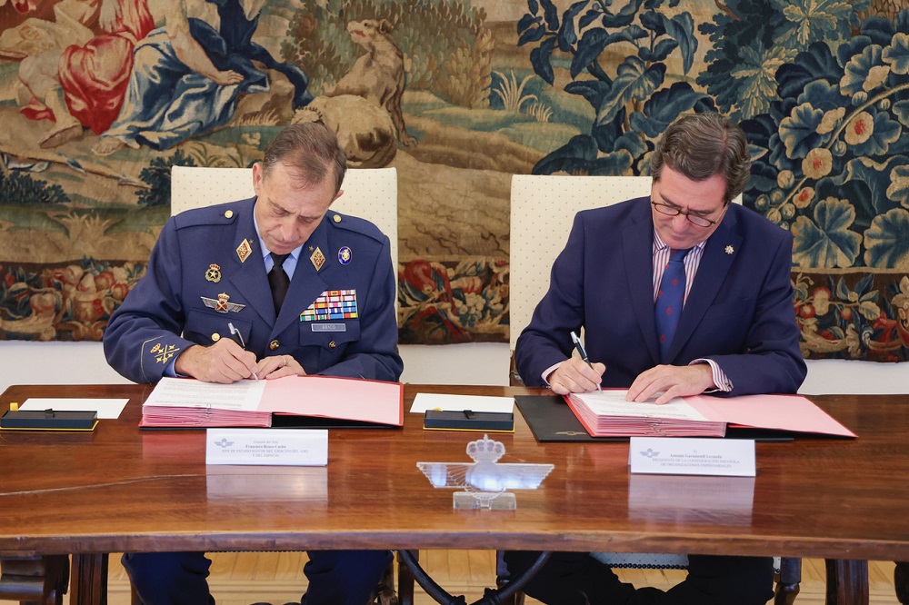 Firma protocolo EA con CEOE