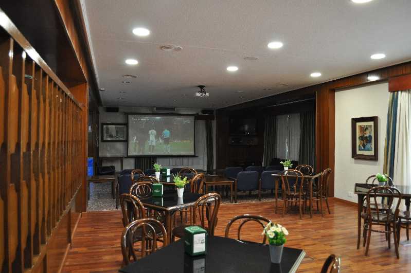 SALON_CAFETERIA_MECANICO_PABLO_RADA