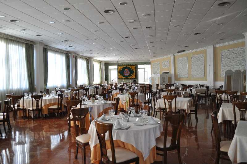 SALON-COMEDOR_PLUS_ULTRA