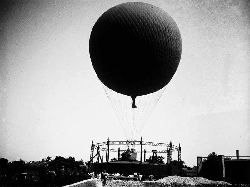 Globo Saturno en Granada