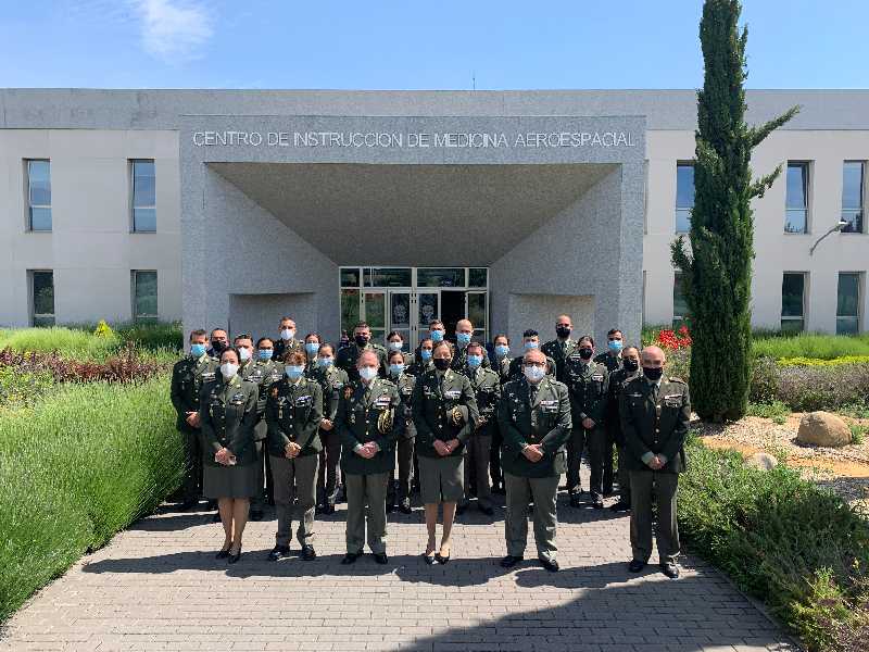 CLAUSURA_VI_CURSO_DE_ENFERMERIA_DE_VUELO_EN_EL_CIMA