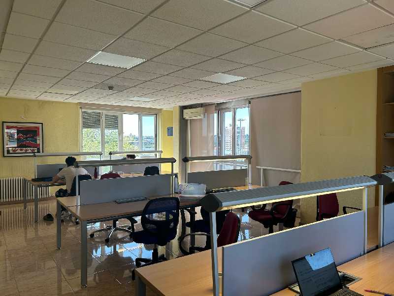 MESAS_EN_EL_AULA_DE_ESTUDIO.