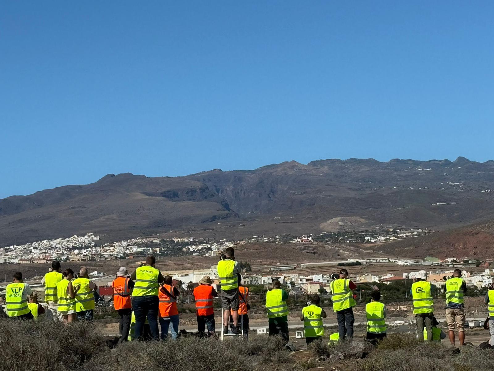 Más de 170 amantes de la aviación participan en la jornada de spotters del ejercicio internacional Ocean Sky 2025 en la Base Aérea de Gando
