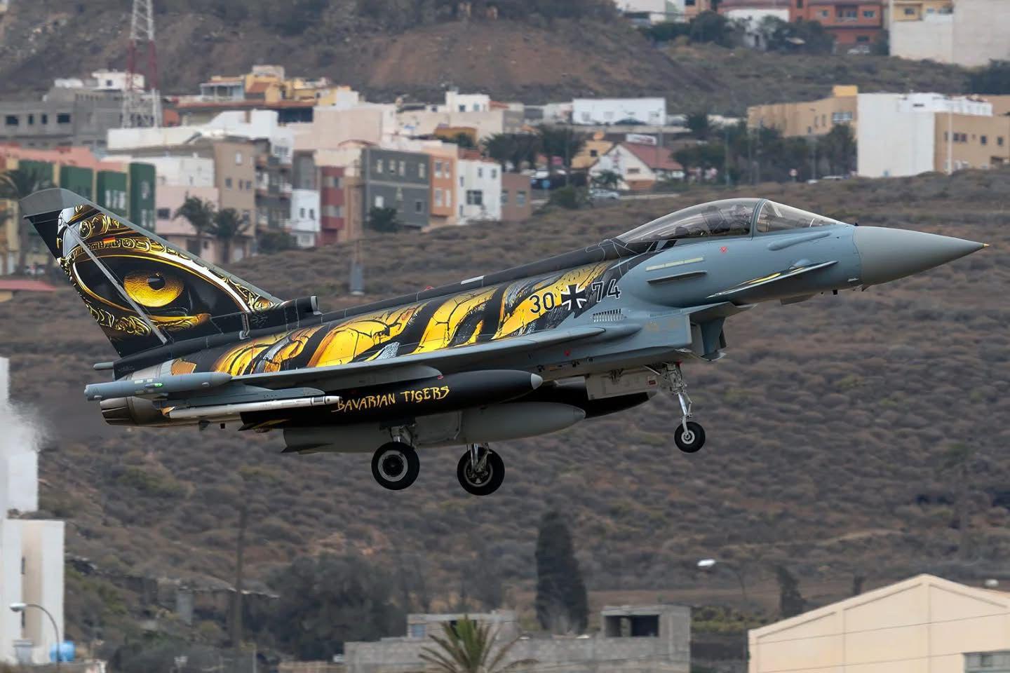 La ECAO Las Palmas: el 'director de orquesta' que hace posible el cielo del Ocean Sky 2025