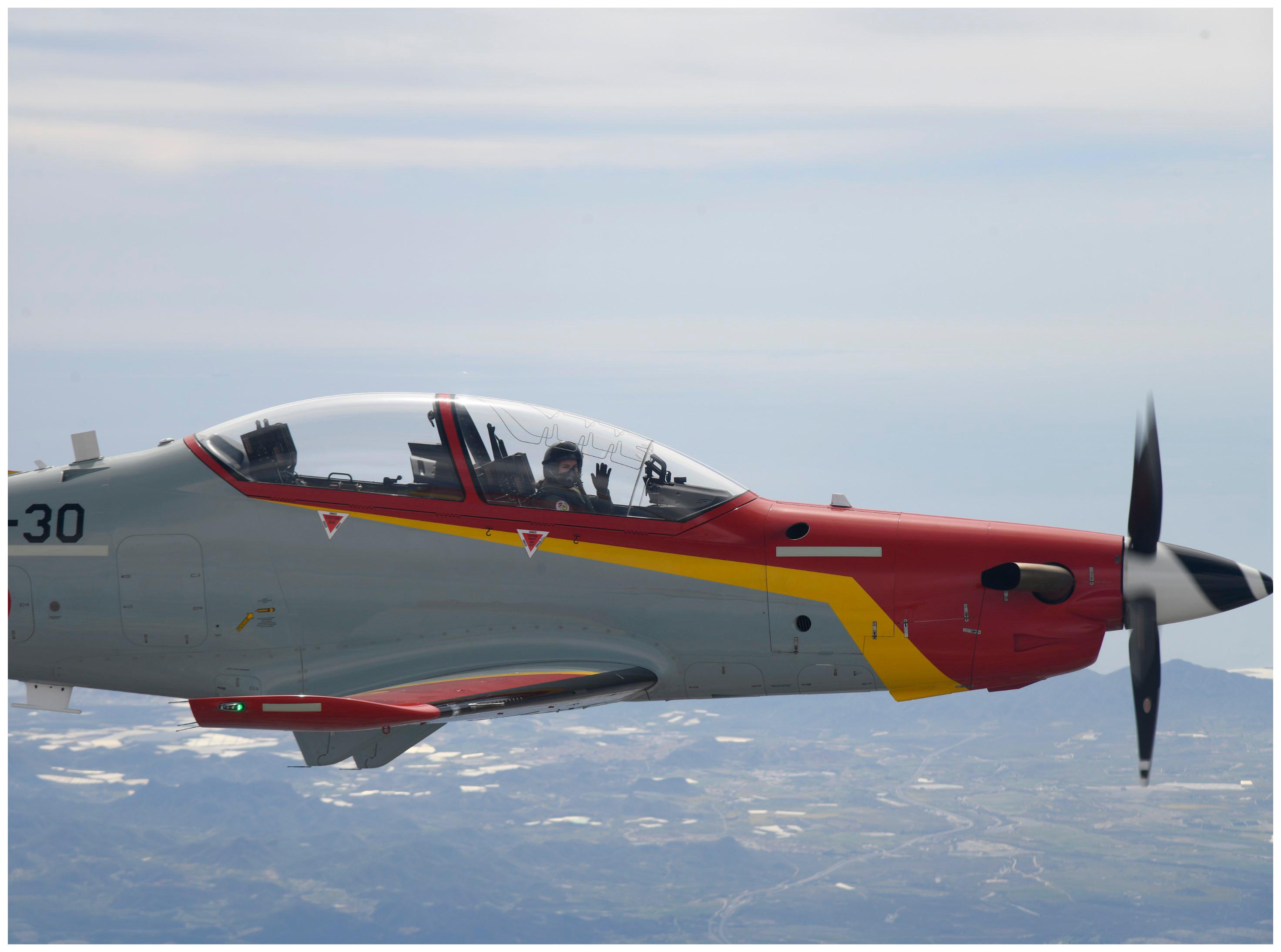 Segundo vuelo en solitario de la Princesa de Asturias