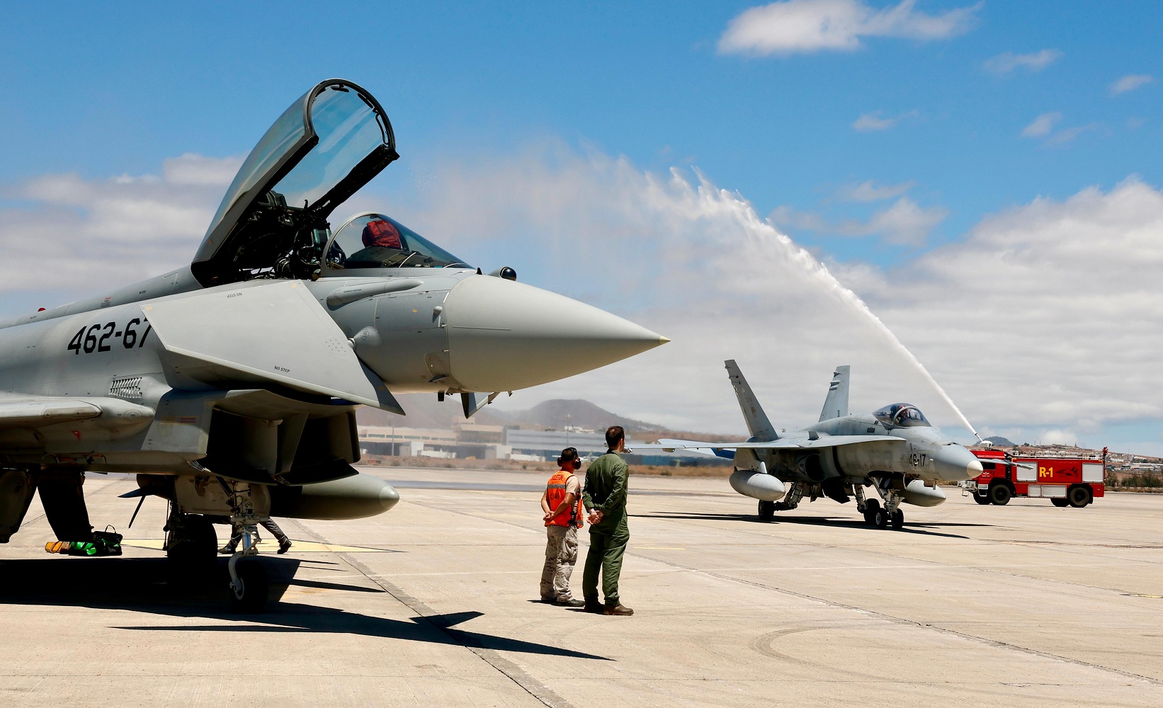 Imagen de El Ejército del Aire y del Espacio moderniza la defensa aérea canaria con la llegada del Eurofighter a la Base Aérea de Gando