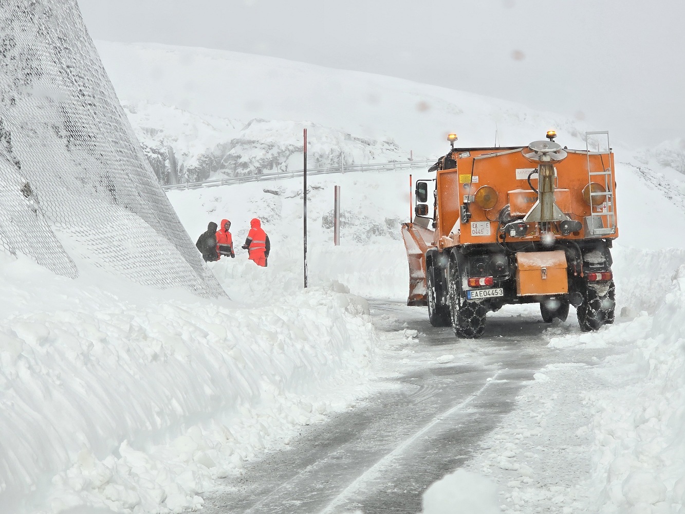 La borrasca Claudia deja su blanca huella en el EVA nº. 12