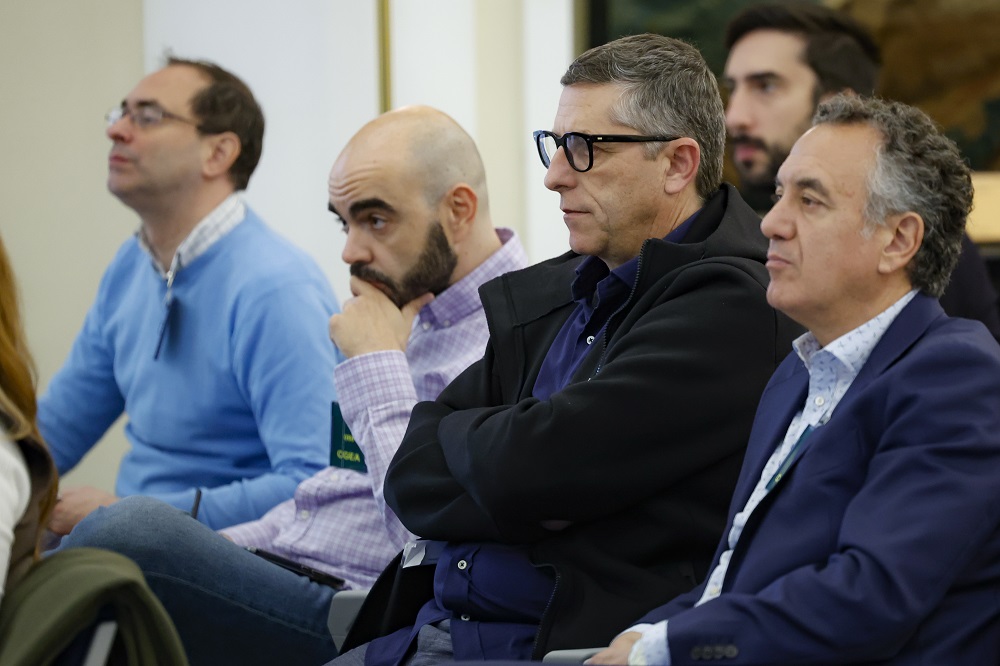 Javier Arias Borque (Libertad Digital), Fernando Cancio (La Razón), Carlos Martín (Antena 3), Gonzalo Araluce (Voz Populi) y Roberto Brasero (Antena 3)