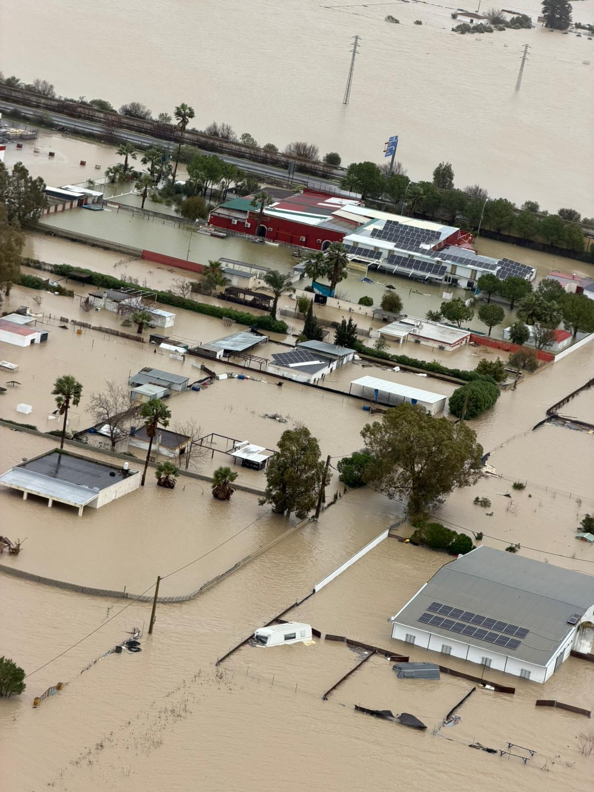 El Ala 48 apoya en labores de salvamento en las inundaciones por la borrasca Leonardo en Andalucía