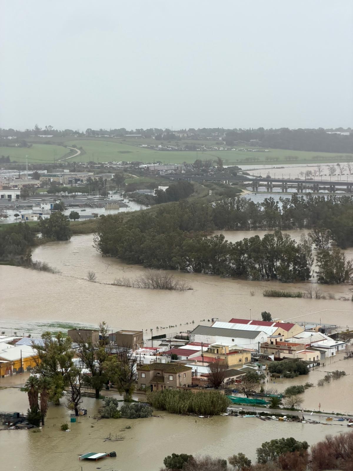 El Ala 48 apoya en labores de salvamento en las inundaciones por la borrasca Leonardo en Andalucía