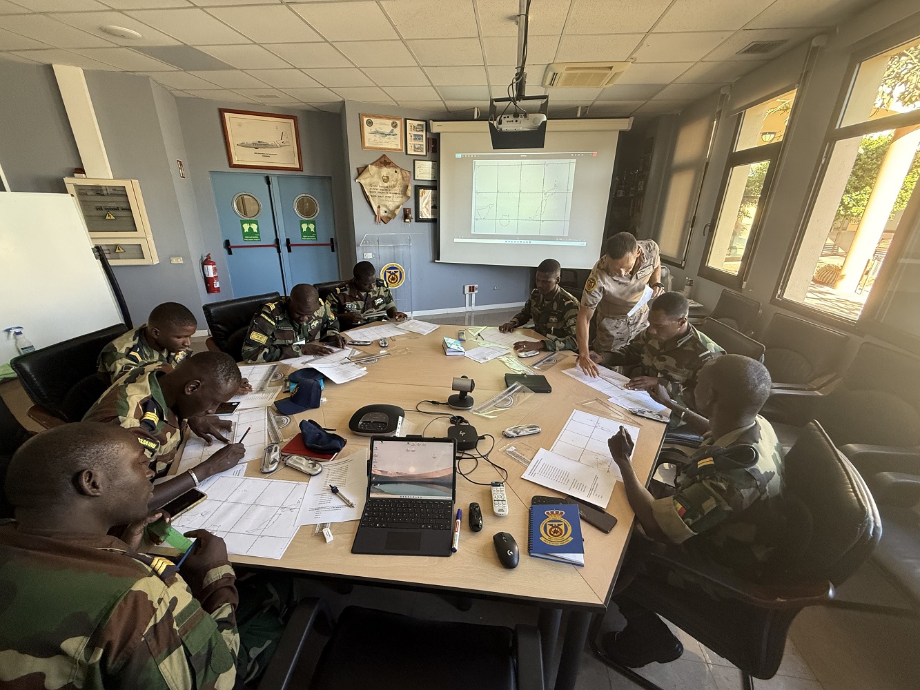 Formación a personal de la fuerza aérea de Senegal en materia SAR