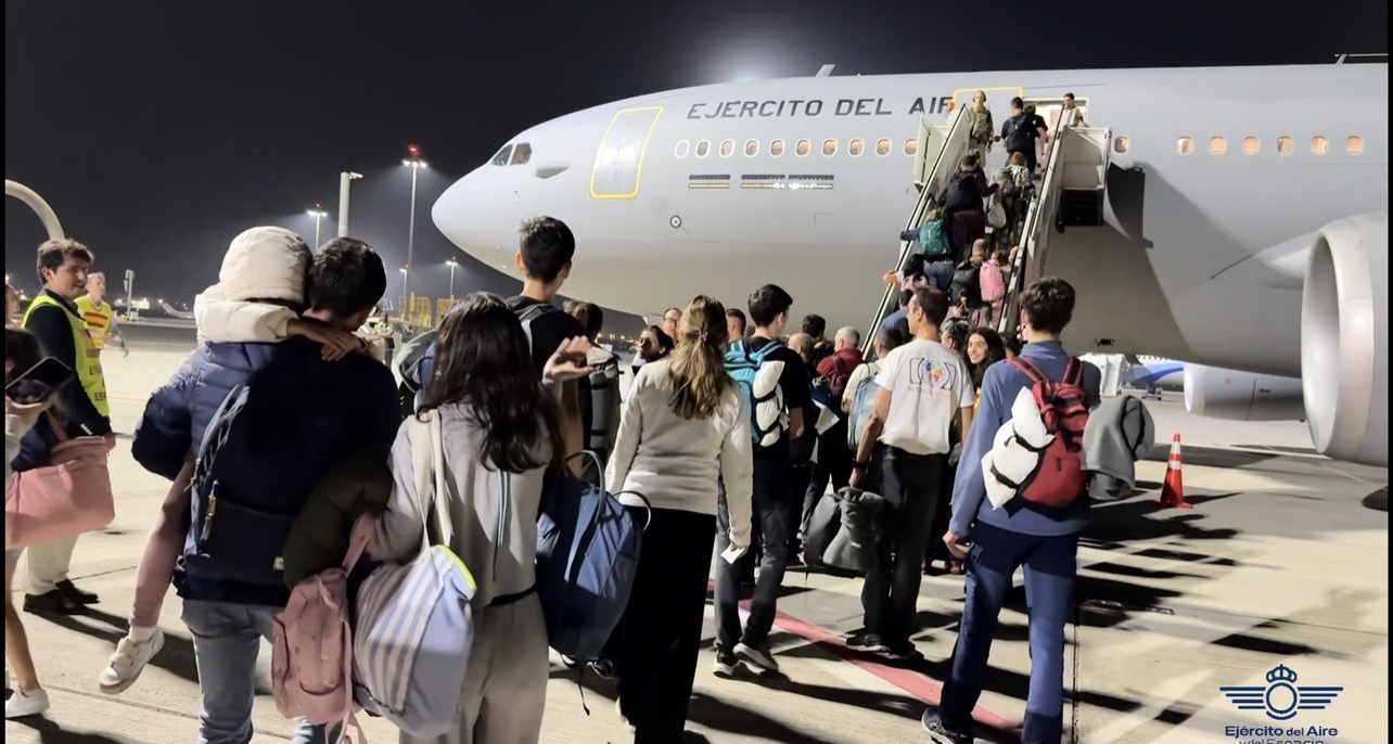 El A330 MRTT del Ala 45 aterriza en Torrejón con 171 españoles procedentes de Omán