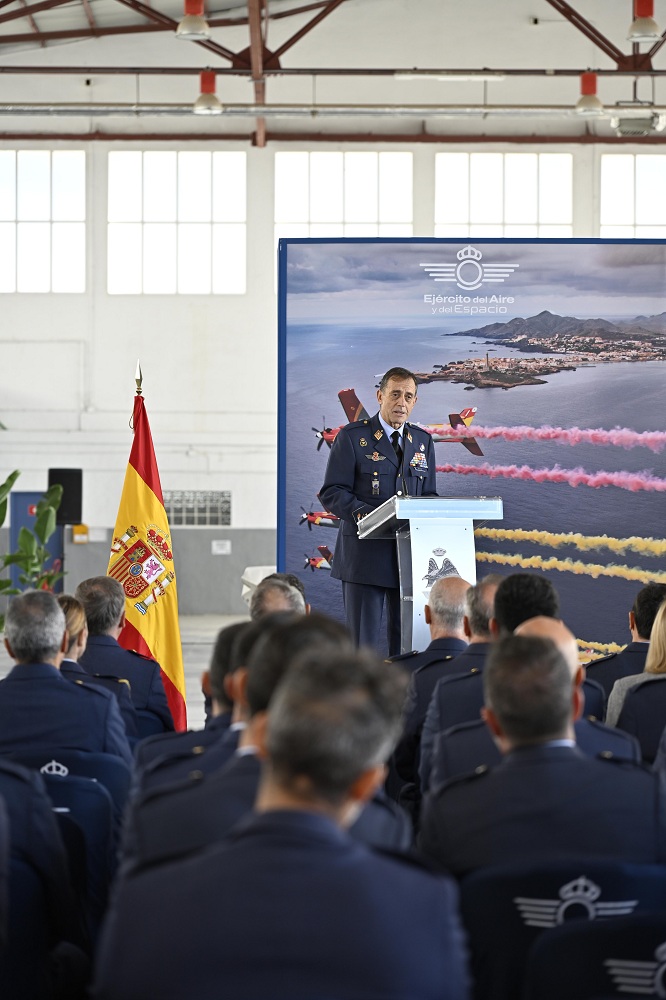 La AGA acoge el acto conmemorativo del millón de horas de vuelo y recibe los últimos E.27 Pilatus