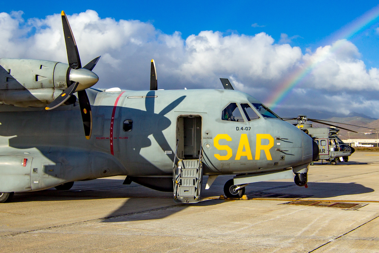 Super Puma y D4 del Grupo 82 