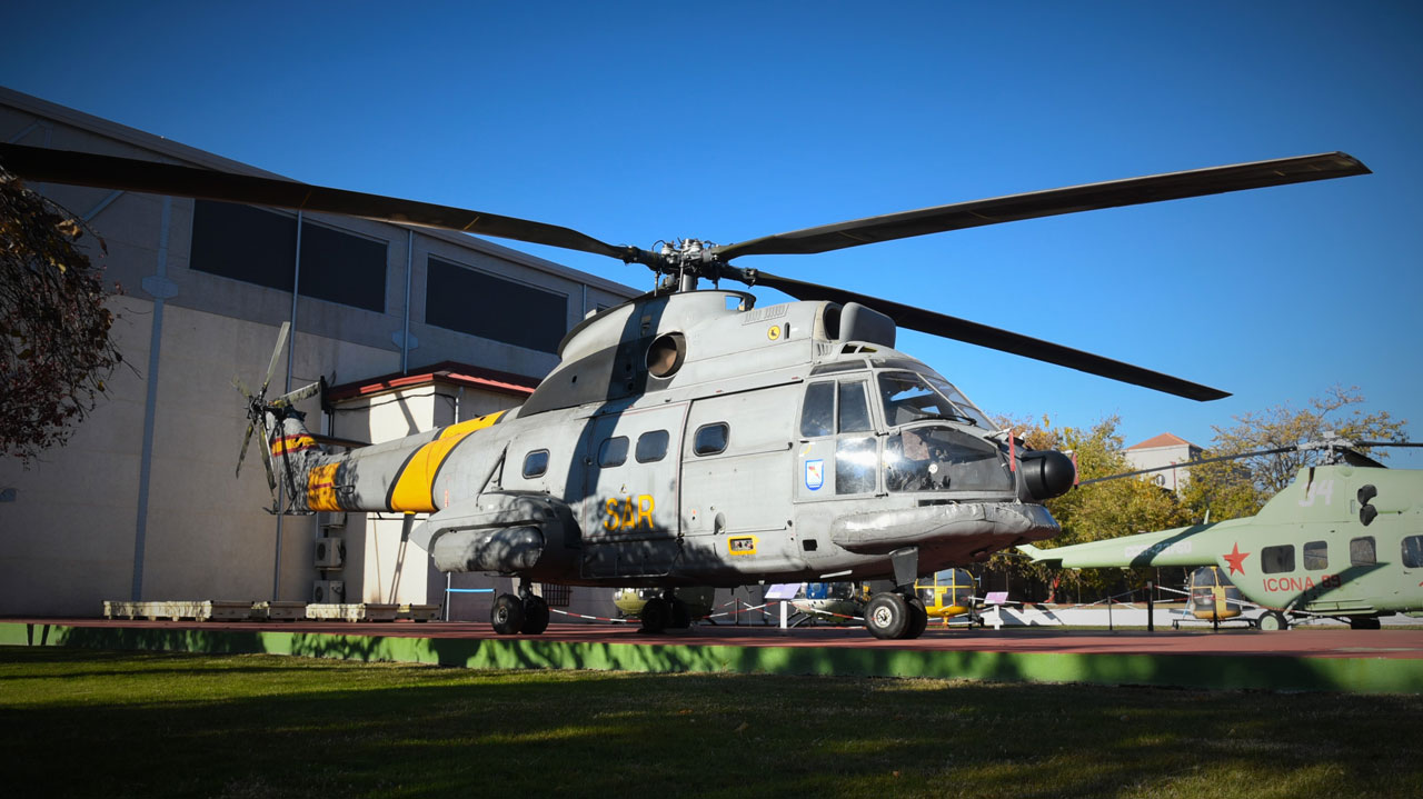 Aerospatiale AS-330 Puma