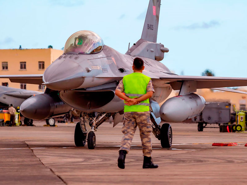 Ejercicio Ocean Sky 19