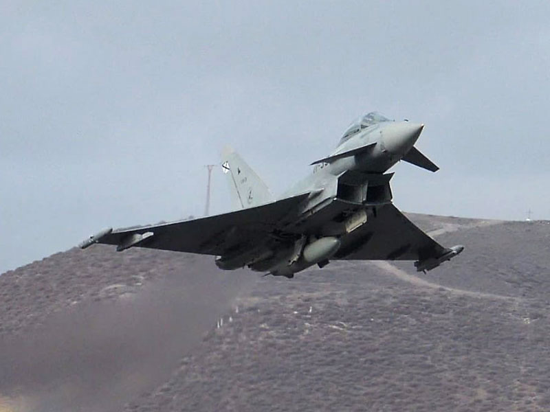 Eurofighter del Ala 11 despegando