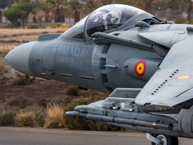 Cabina de Harrier en pista