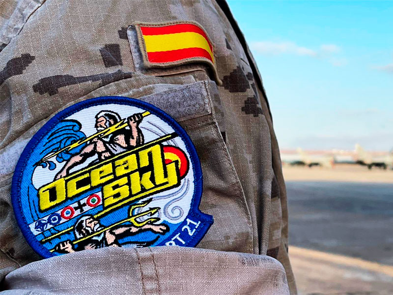 Emblema sobre uniformidad