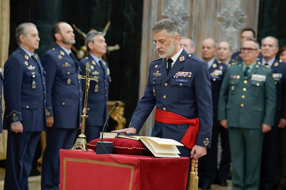 Toma de posesión del nuevo general jefe del MALOG