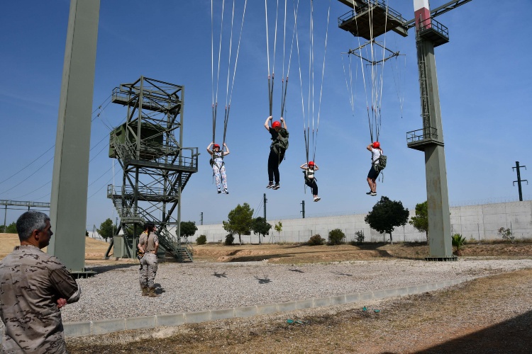 Imagen de XI curso El paracaidismo. Introducción a la supervivencia