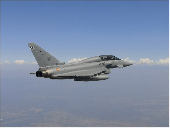 Imagen de Nuestros Eurofighter vuelan ya con combustible sintético