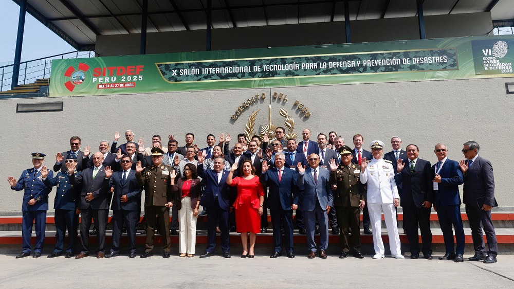 Imagen de El JEMA apoya la industria de seguridad y defensa española en SITDEF 25