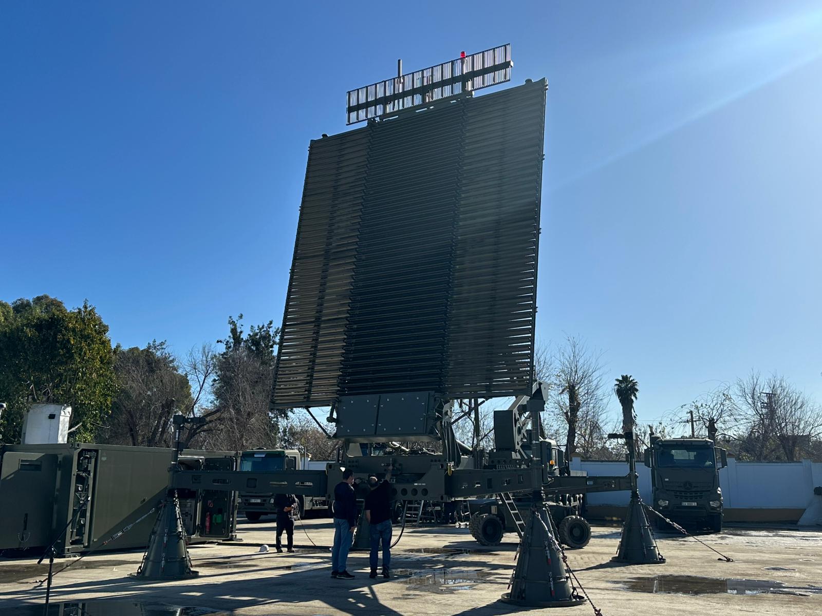 Imagen de Nuevo sistema radar desplegable de vigilancia Lanza-T para el Grupo Móvil de Control Aéreo