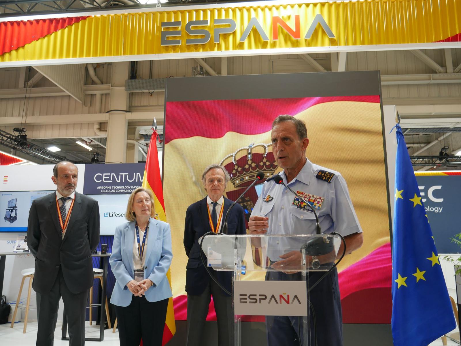 Imagen de El JEMA asiste al Paris Air Show 2025, donde se han concentrado las principales empresas de la industria de Defensa