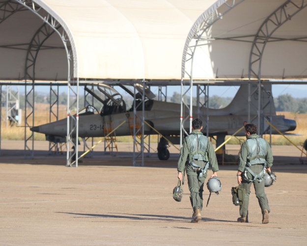 Imagen de Primer vuelo en las Escuela Militar de Caza y Ataque de los alféreces alumnos de 5º curso de la AGA