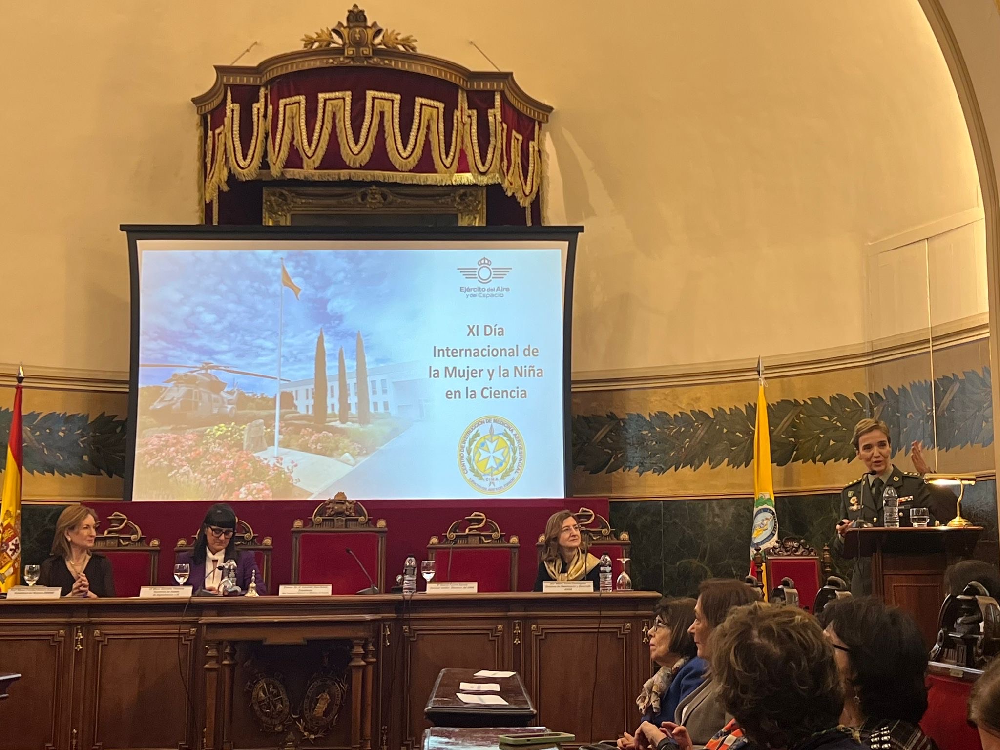 Imagen de La coronel Beatriz Puente inspira a futuras generaciones en el XI Día de la Mujer y la Niña en la Ciencia